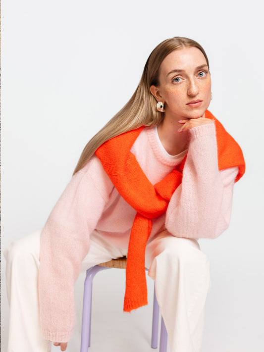 Sweater O - Hello Babe