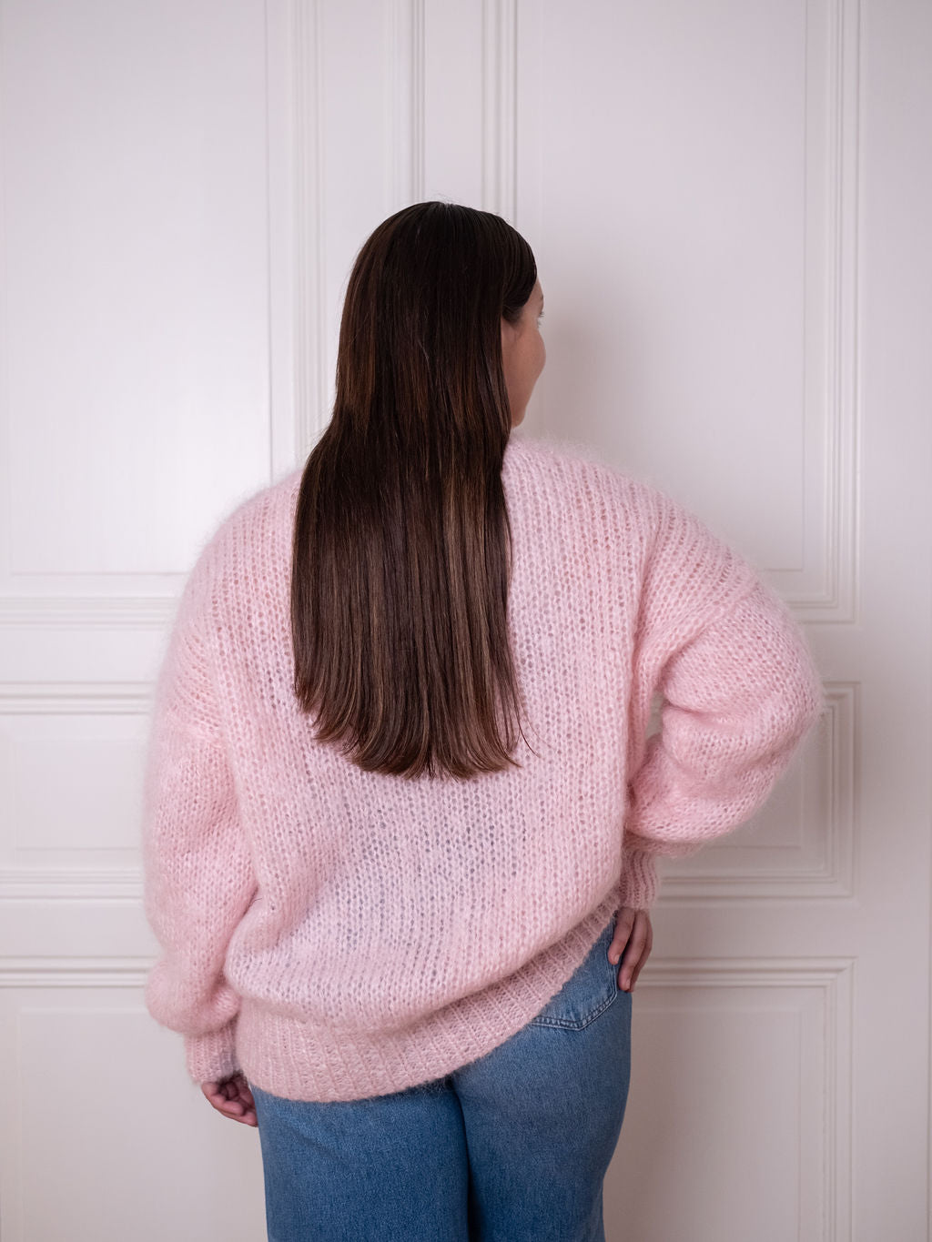 Chunky Sweater V - Hello Babe