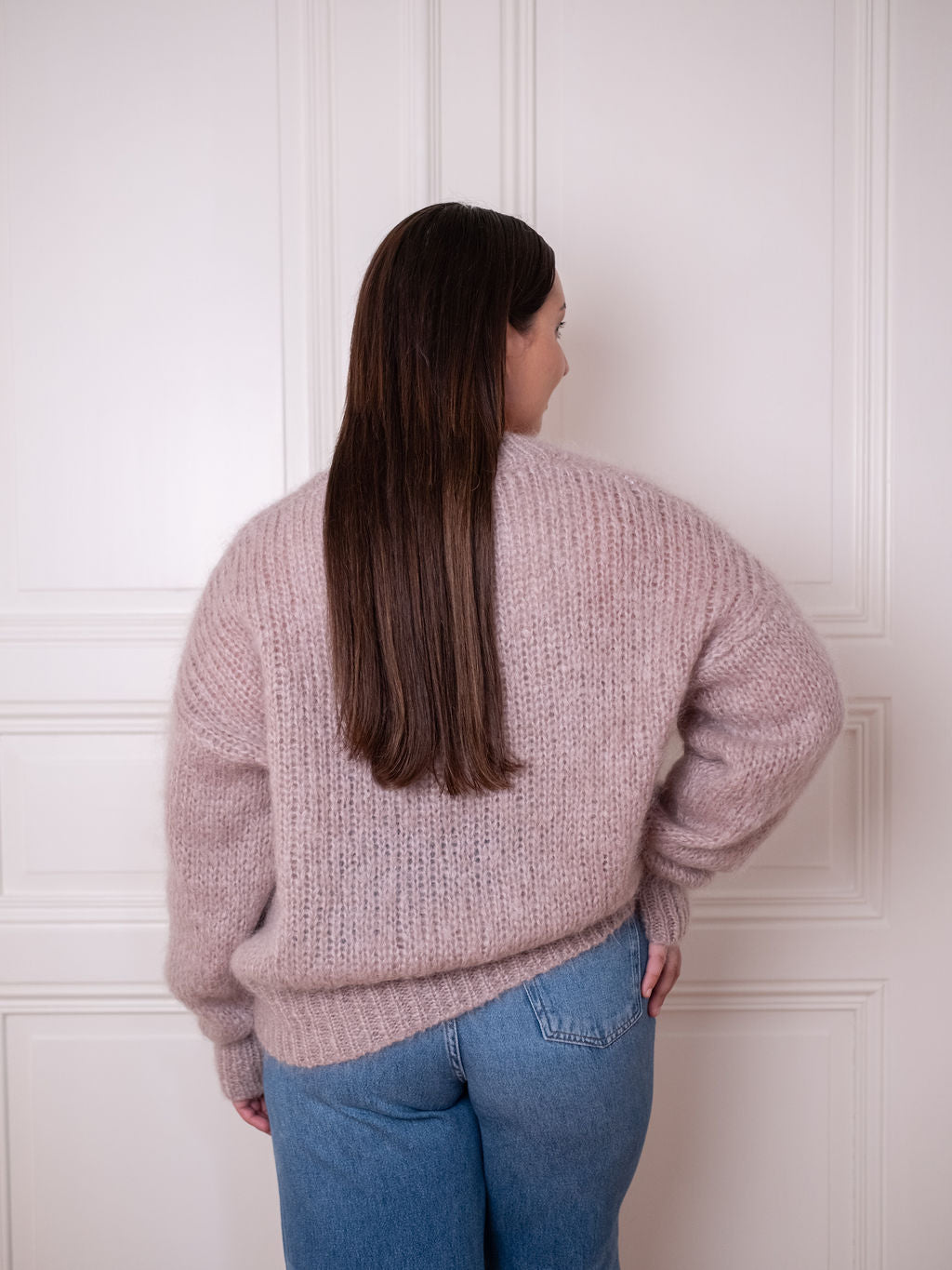 Chunky Sweater V - Nutty Nudge