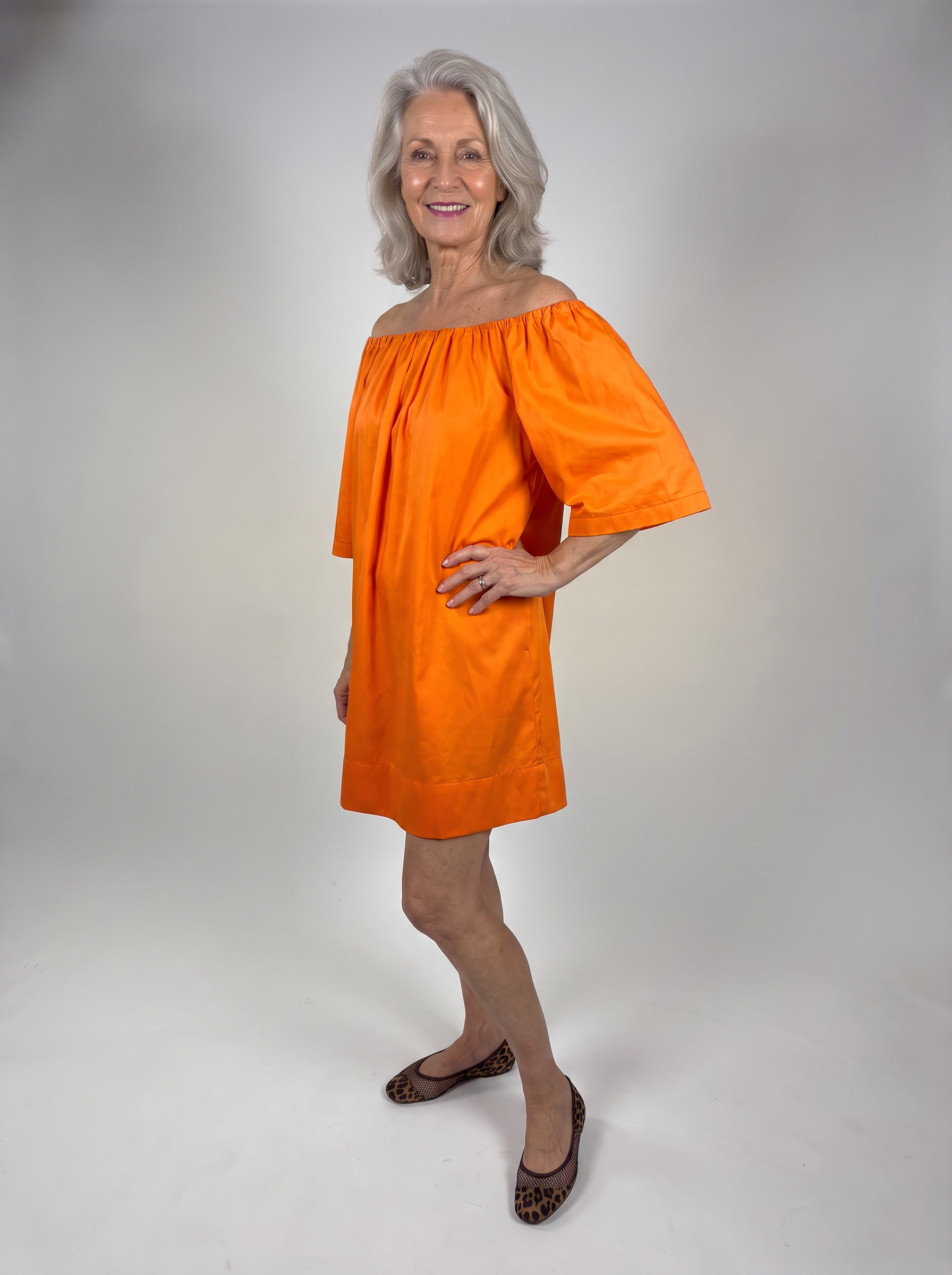 the dress up lady Off-Shoulder – Wake | One Size | Cotton Satin us-new-in
