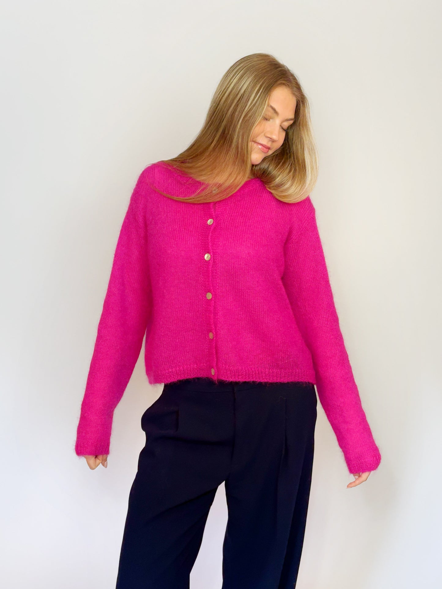 Cardigan O - Think Pink