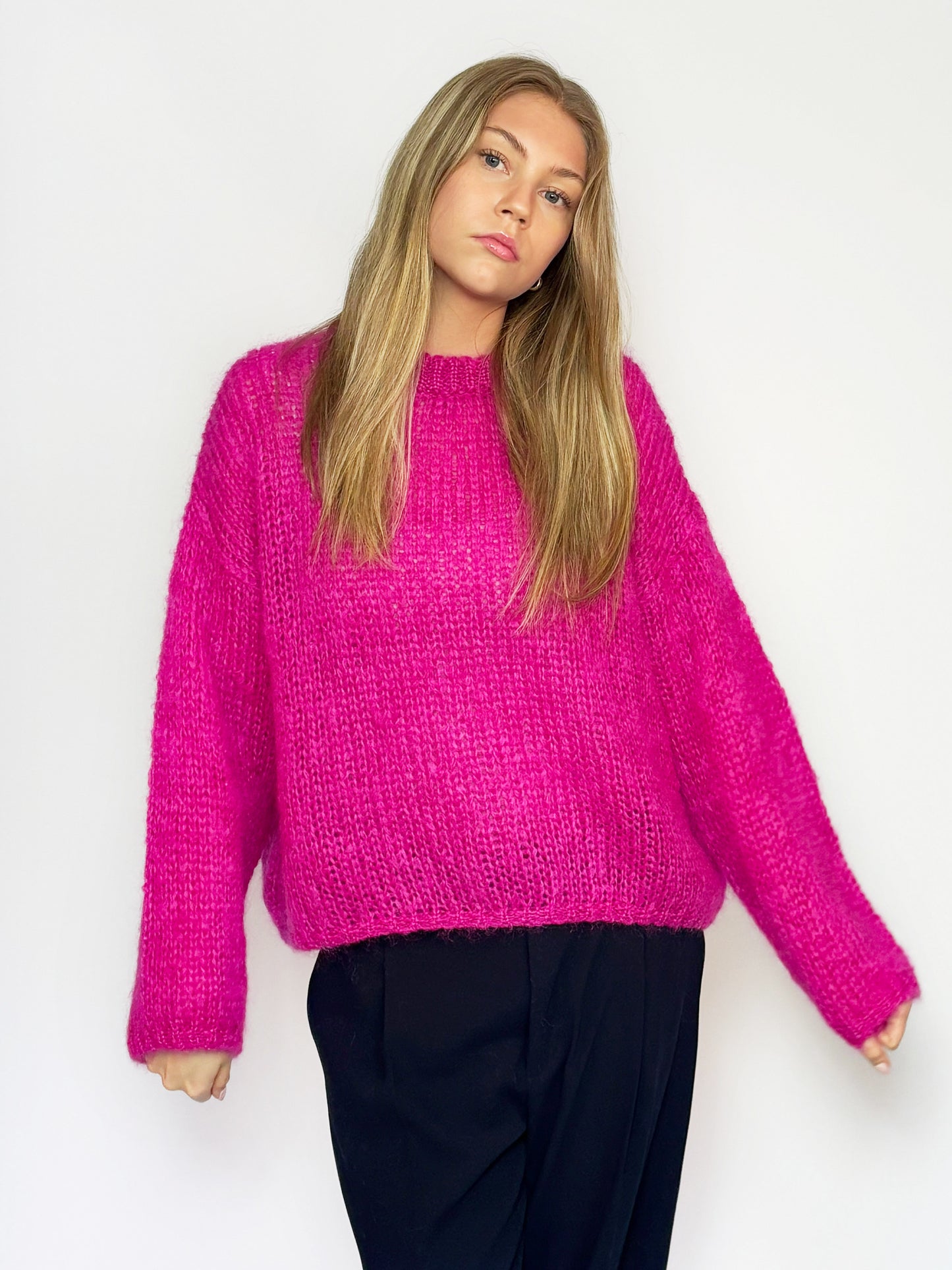 Chunky Sweater O - Think Pink