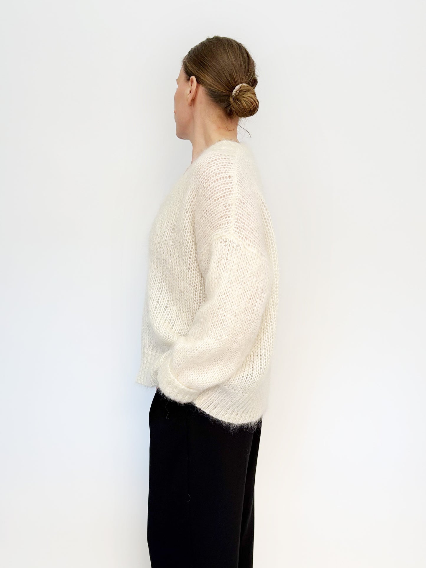 Relaxed Chunky Sweater V - Soft Hug