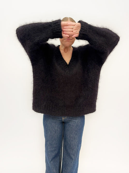 Relaxed Chunky Sweater V - Forever Friend