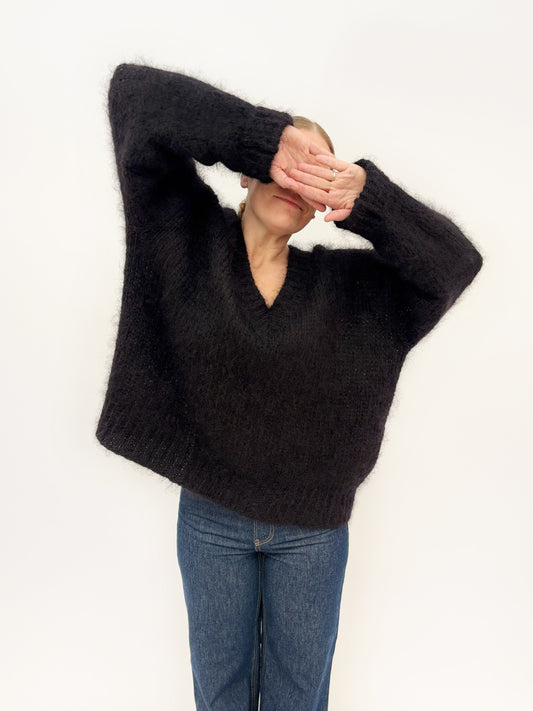 Relaxed Chunky Sweater V - Forever Friend