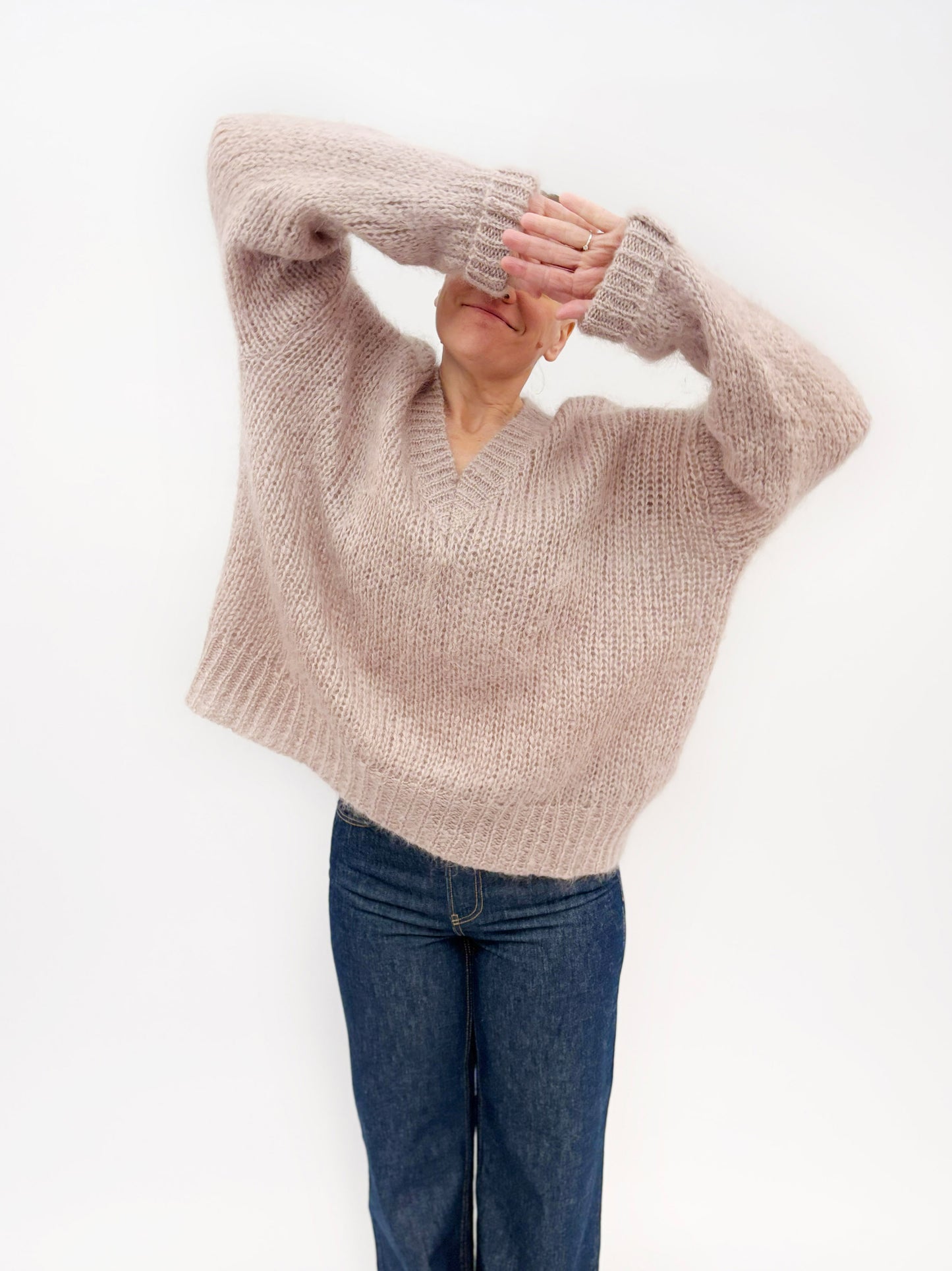 Relaxed Chunky Sweater V - Nutty Nudge