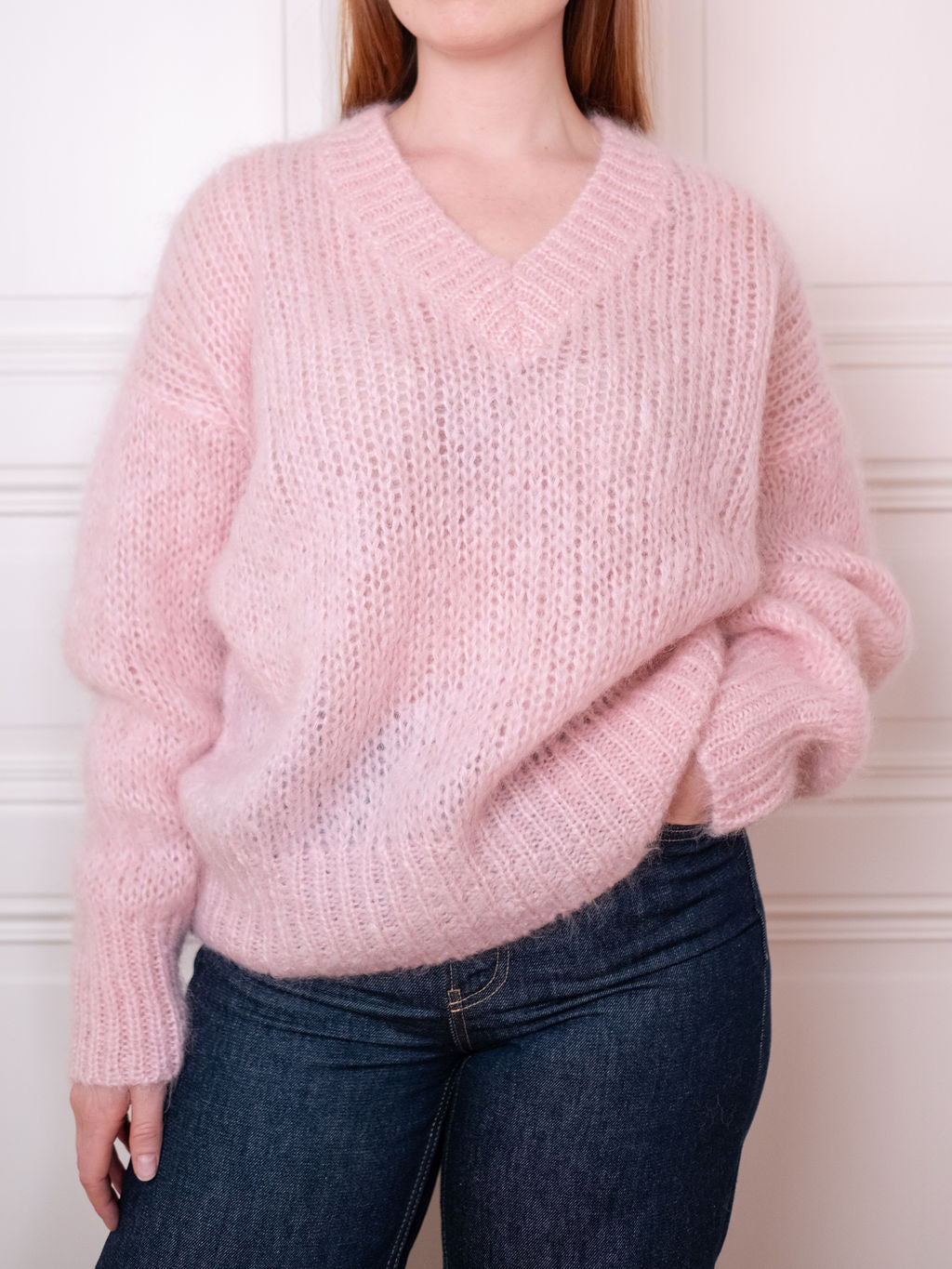 Chunky Sweater V - Hello Babe