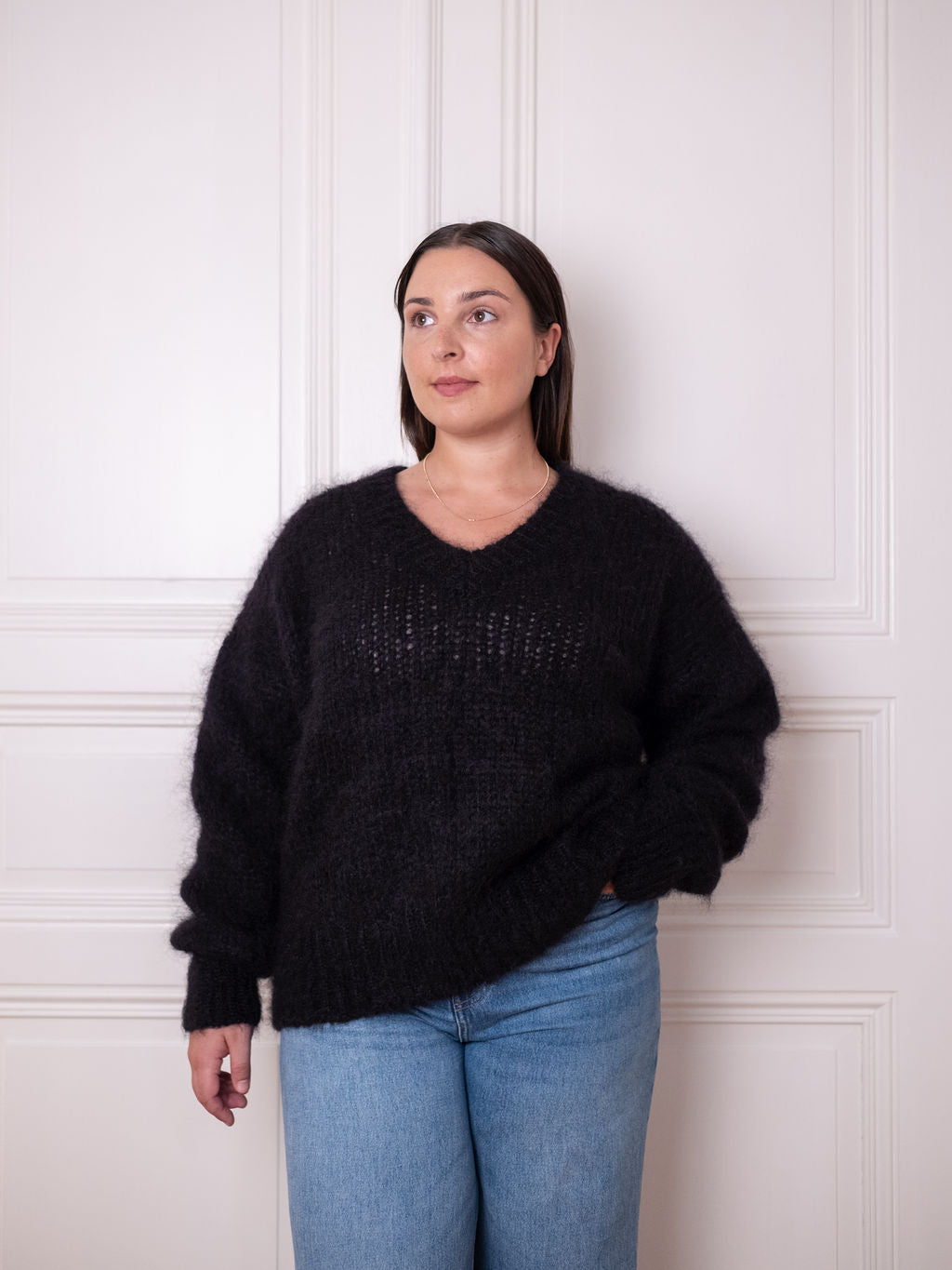 Chunky Sweater V - Forever Friend