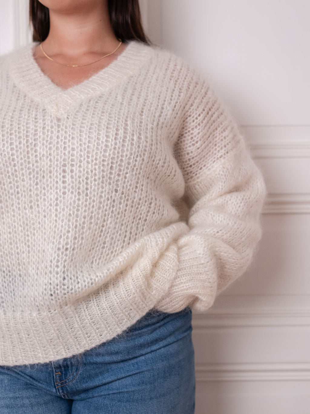 Chunky Sweater V - Soft Hug