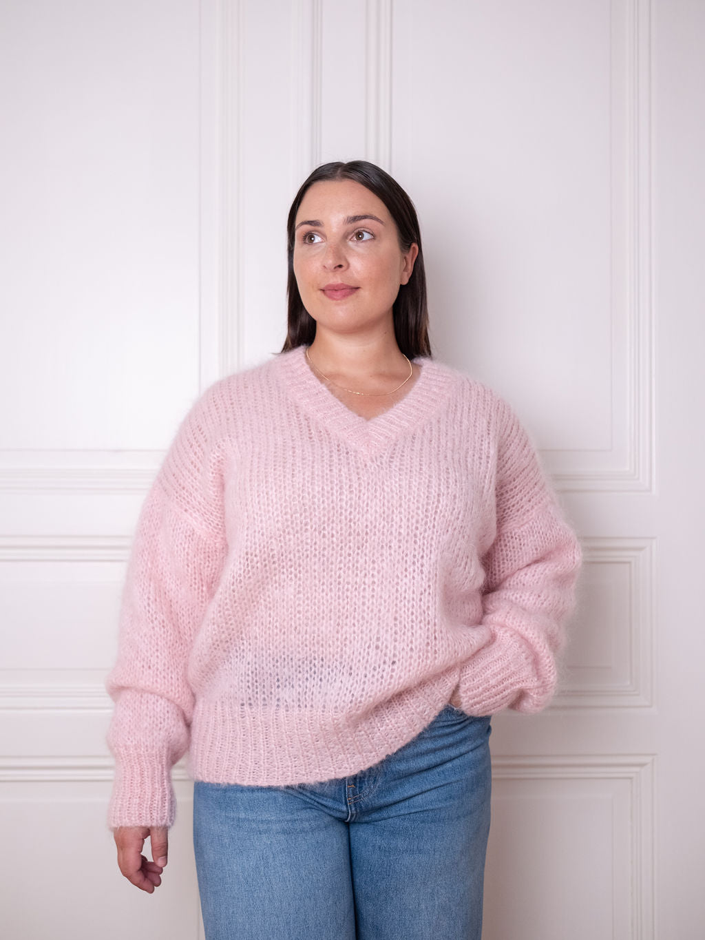 Chunky Sweater V - Hello Babe