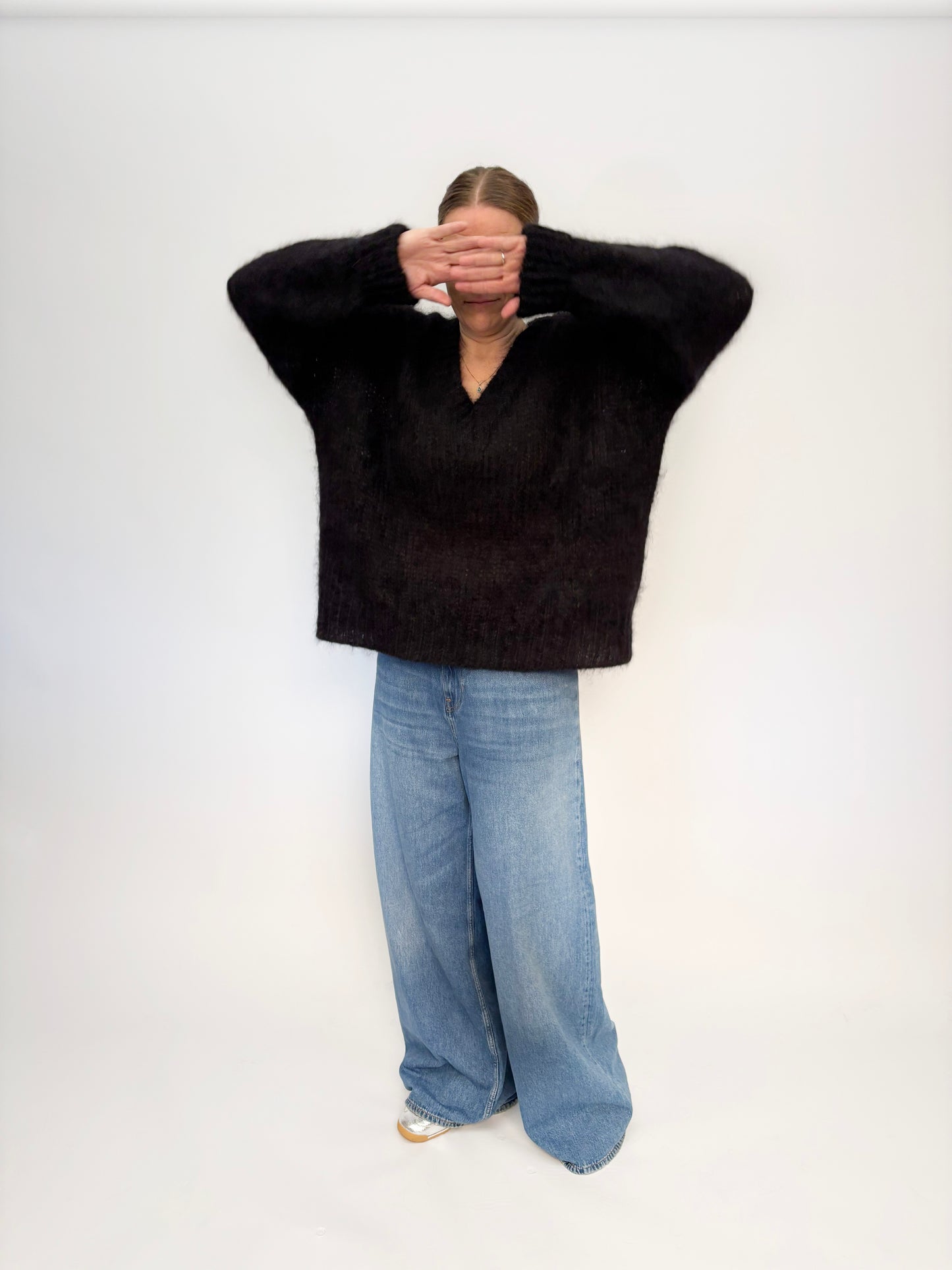 Chunky Sweater V - Forever Friend