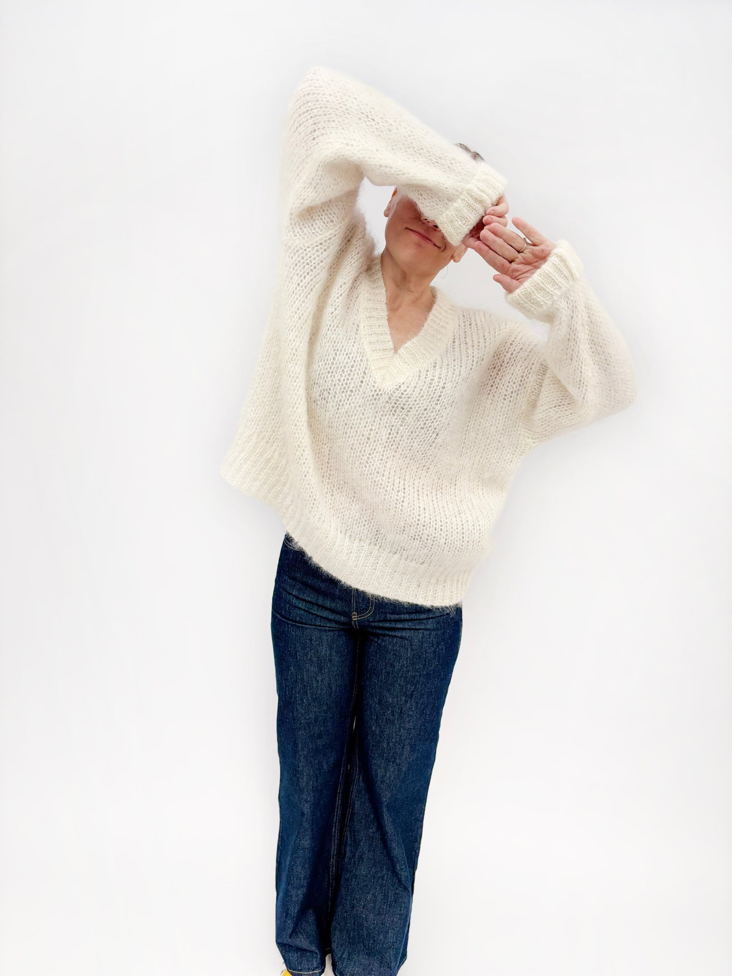 Chunky Sweater V - Soft Hug