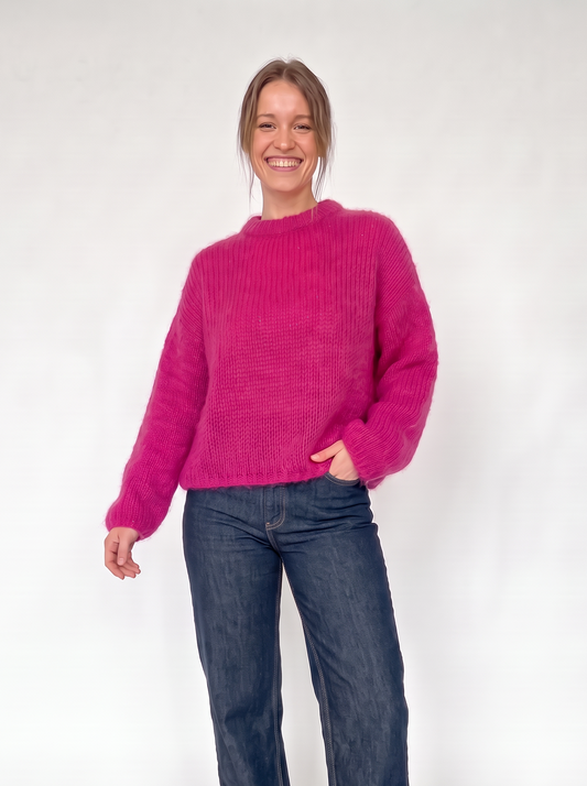 Chunky Sweater O - Think Pink