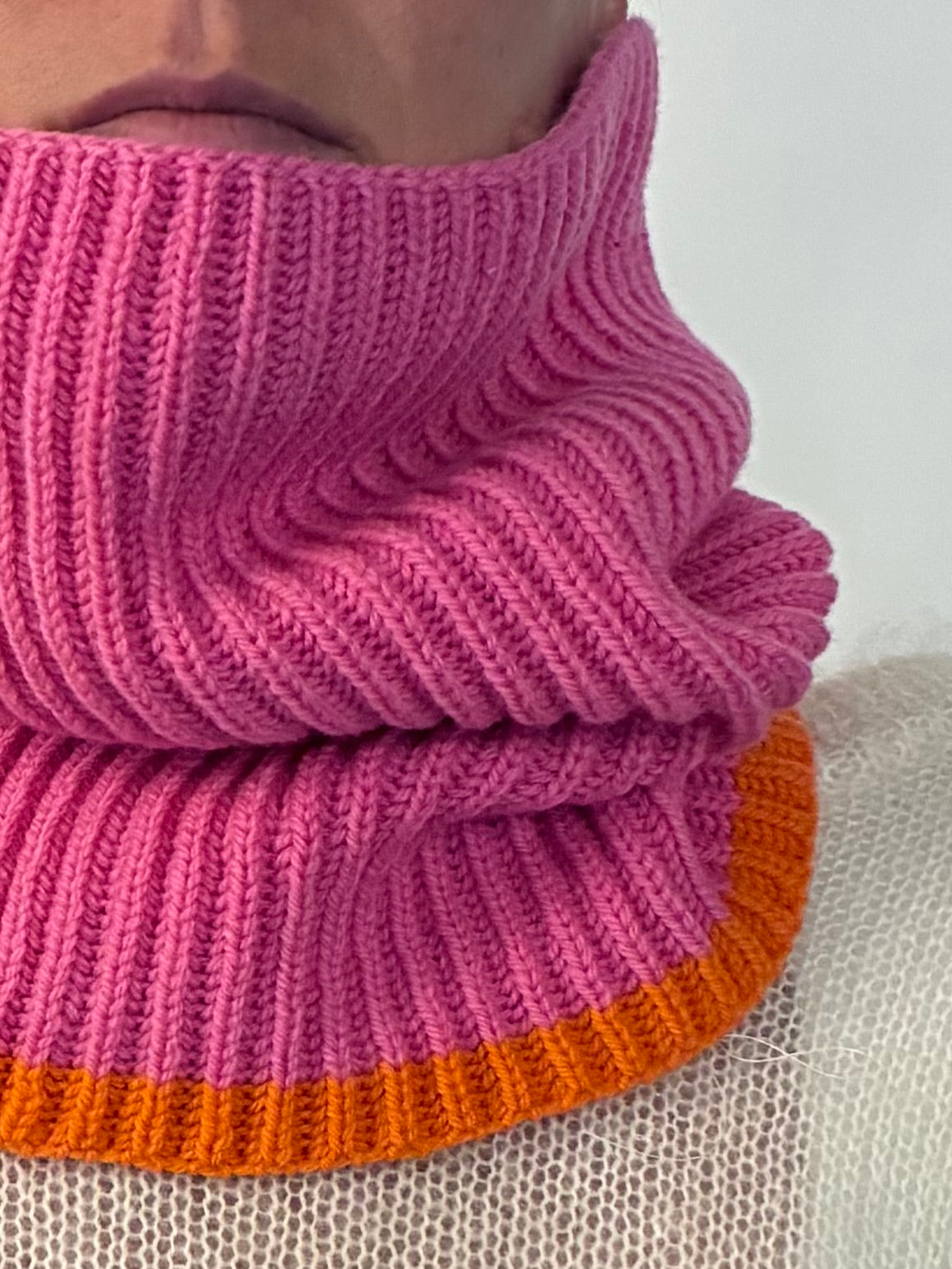 Loop Scarf — Happy Vibe